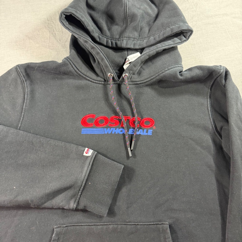 Kirkland Costco Wholesale Hoodie Mens M Black Excellent Embroidered Logo